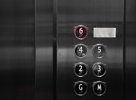 Bezpieczeństwo wind osobowych w budynkach wielokondygnacyjnych