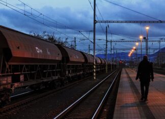 Kto ma obowiązek szkolić nowego pracownika?