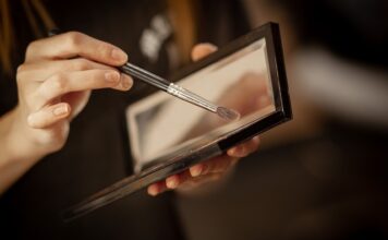 Czy kosmetyczka może prowadzić działalność nierejestrowana? Czy kosmetyczka może prowadzić działalność nierejestrowana?