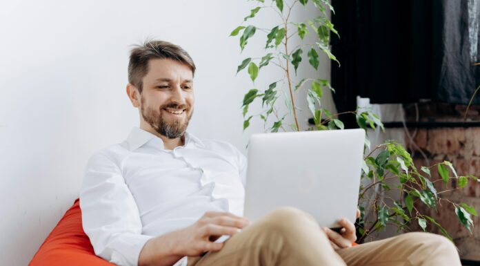 Odroczona płatność B2B a cash flow: Jak zadbać o płynność finansową? Odroczona płatność B2B a cash flow